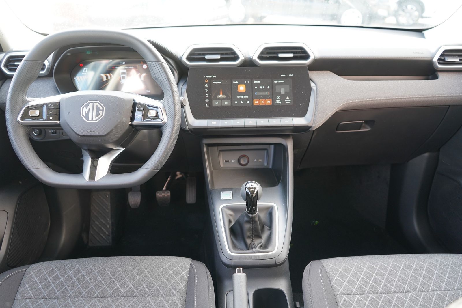 MG ZS