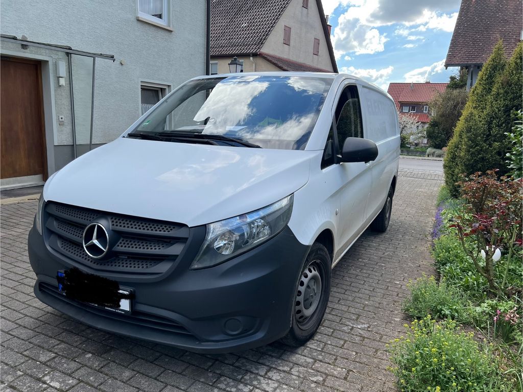 Image of Mercedes-Benz Vito