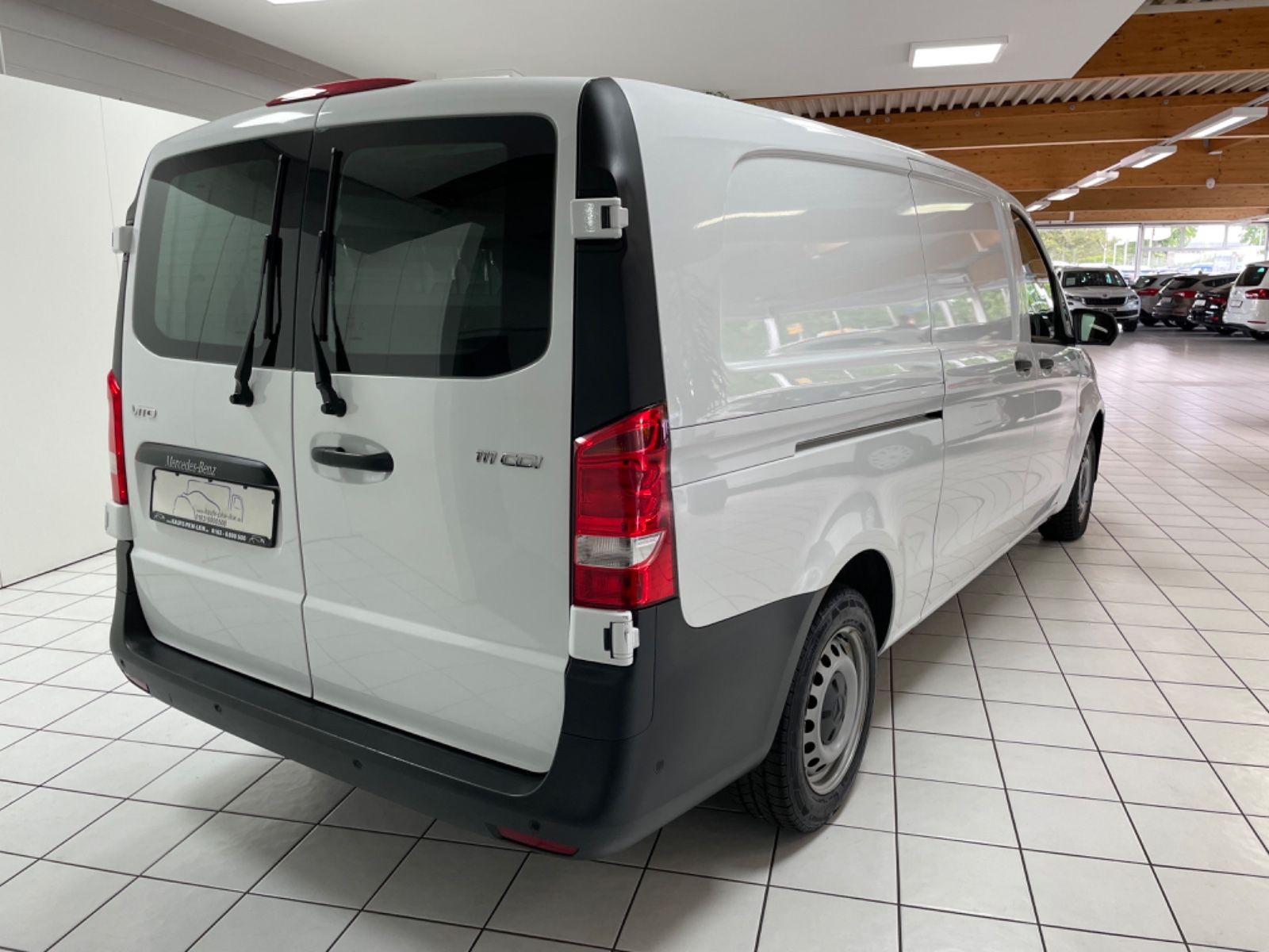 Fahrzeugabbildung Mercedes-Benz Vito Kasten 111 CDI extralang *Werkstatt*