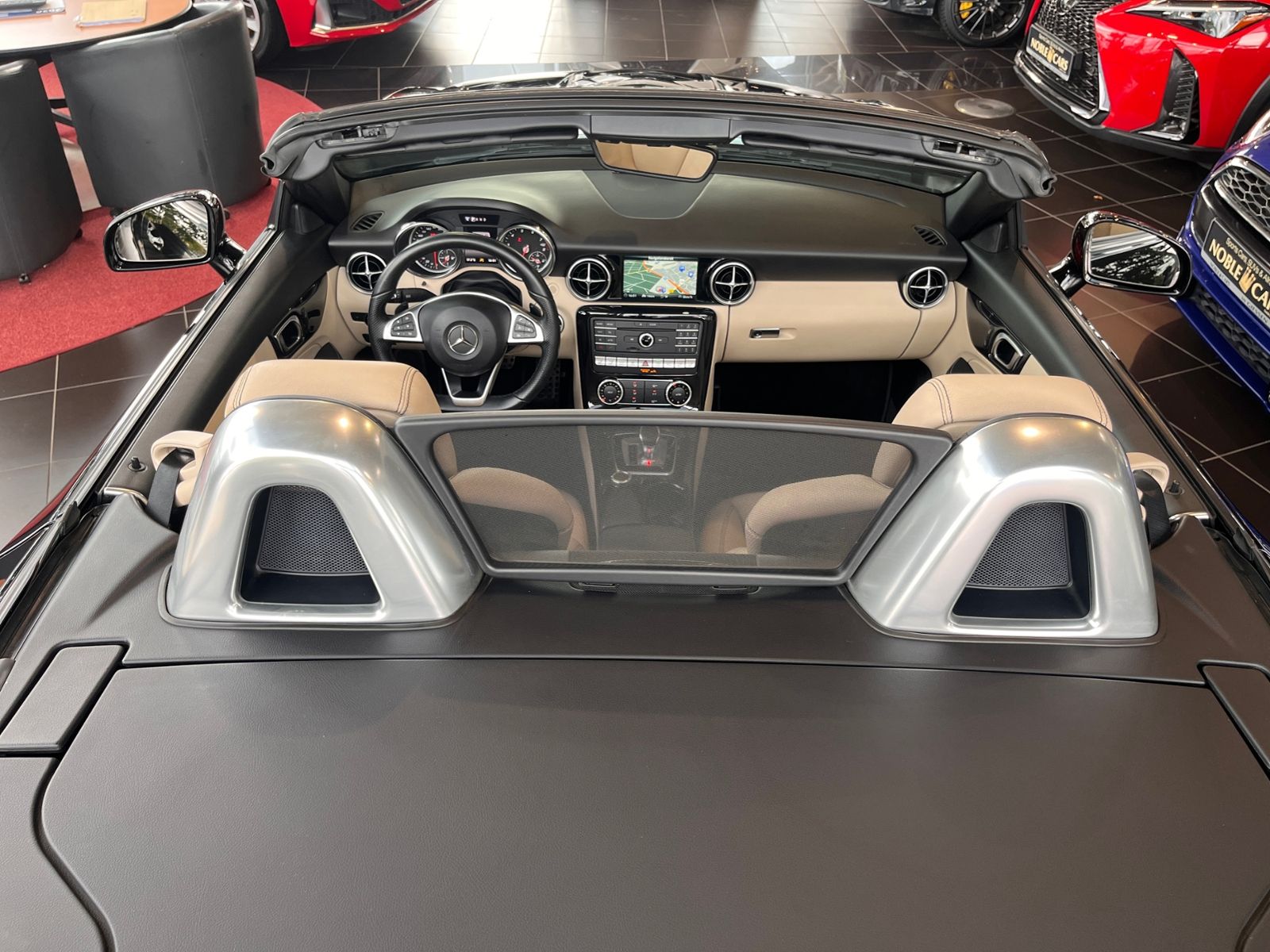 Fahrzeugabbildung Mercedes-Benz SLC 300 KLIMA NAV SHZ LEDER BEIGE