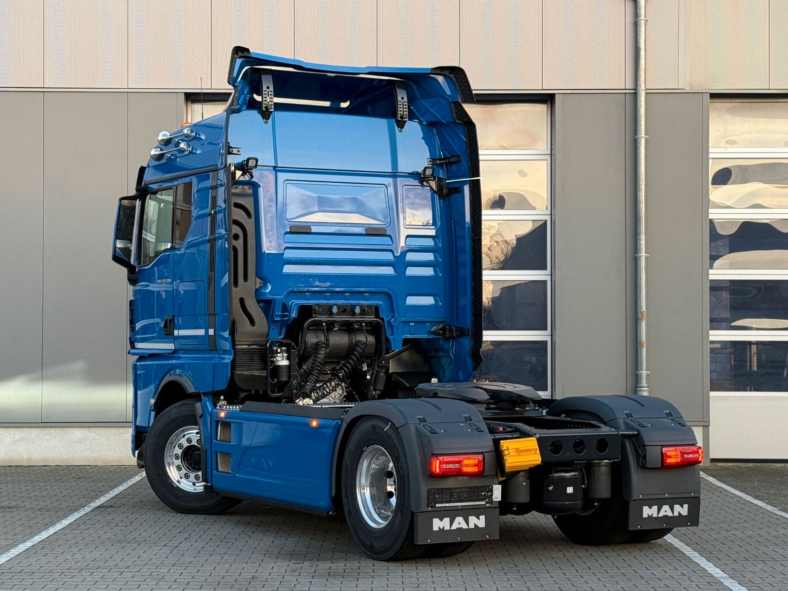 Fahrzeugabbildung MAN TGX 18.520 BL SA D30 Retarder