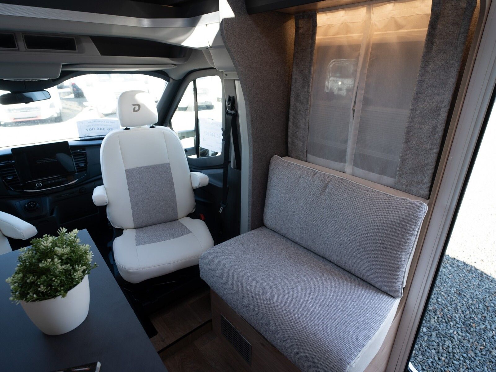 Fahrzeugabbildung Dethleffs Just Go Active T 7055 EBL Assistenz+Active Paket