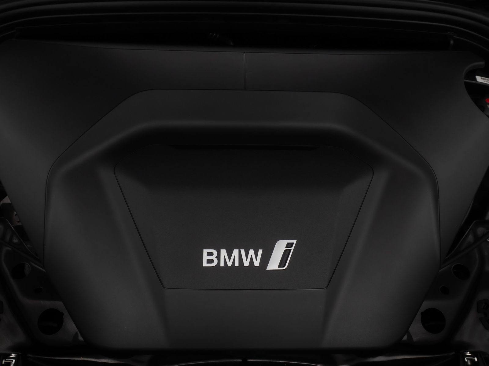 Fahrzeugabbildung BMW iX1 xD30 M Sport HUD DAB AHK 360&deg; CockpitPro 18"