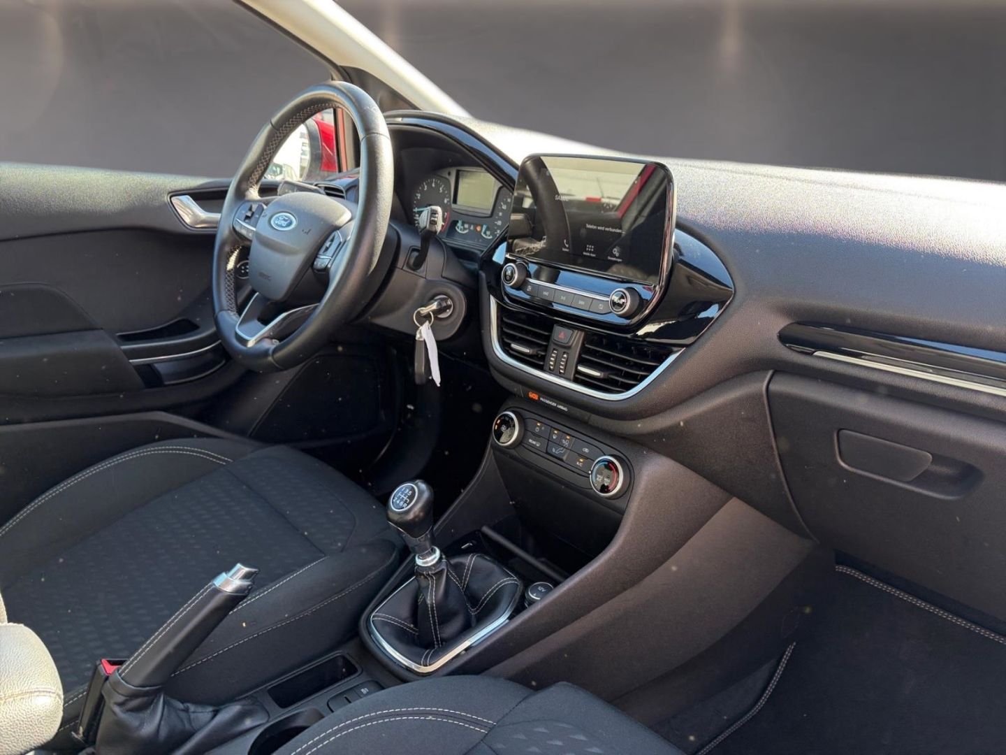 Fahrzeugabbildung Ford Fiesta Titanium, Alus,Klima,NSW Ambientebeleucht
