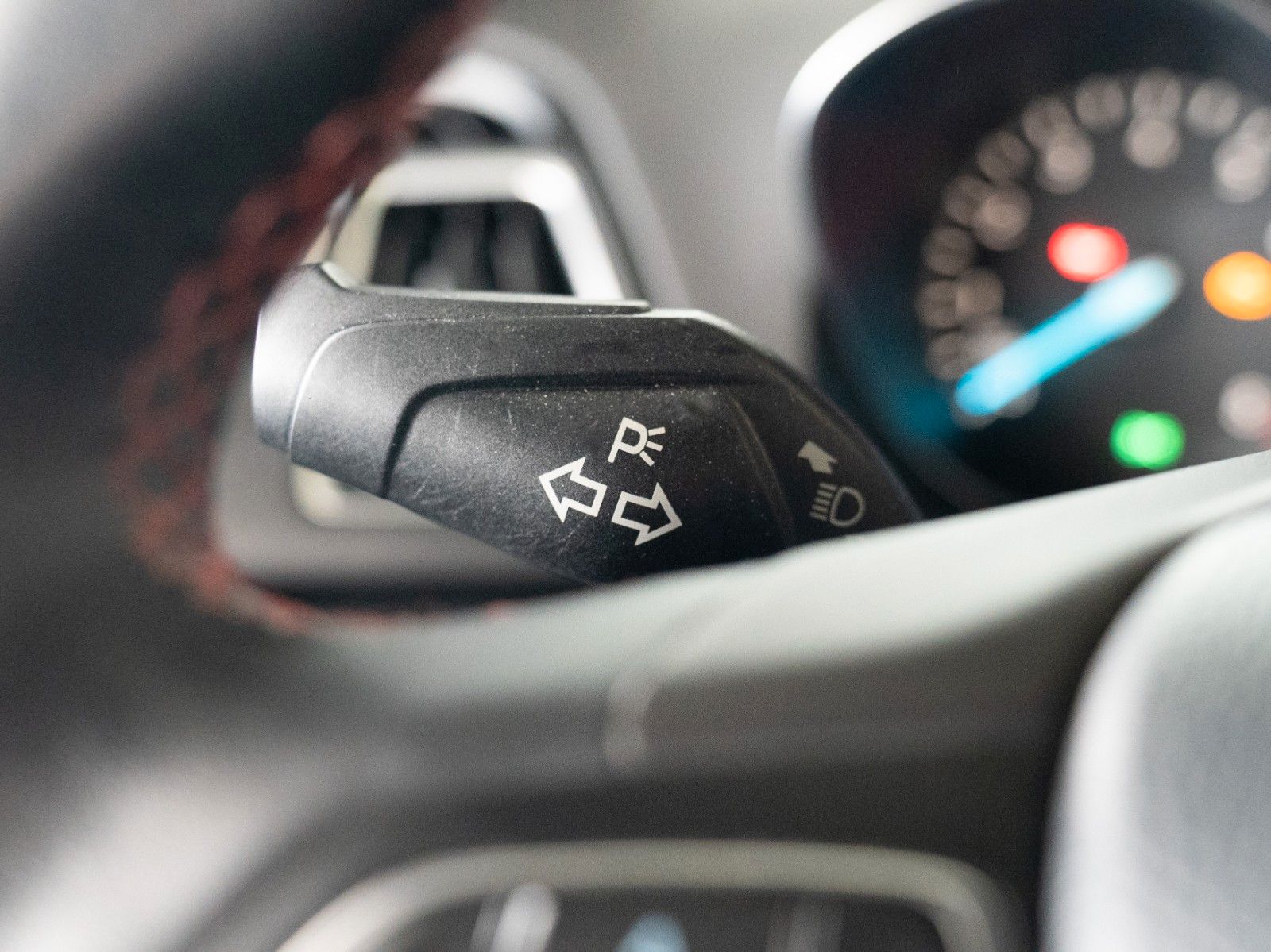 Fahrzeugabbildung Ford Kuga ST-Line WINTER-P/NAVI/AHK/KAMERA