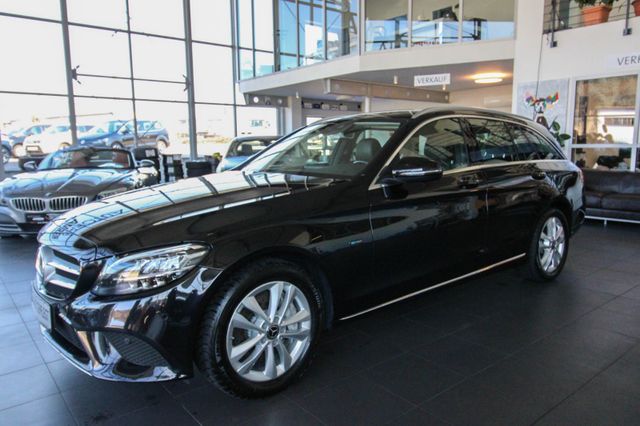MERCEDES-BENZ C 300 T de Avantgarde Business/LED/Kamera/SHZ/