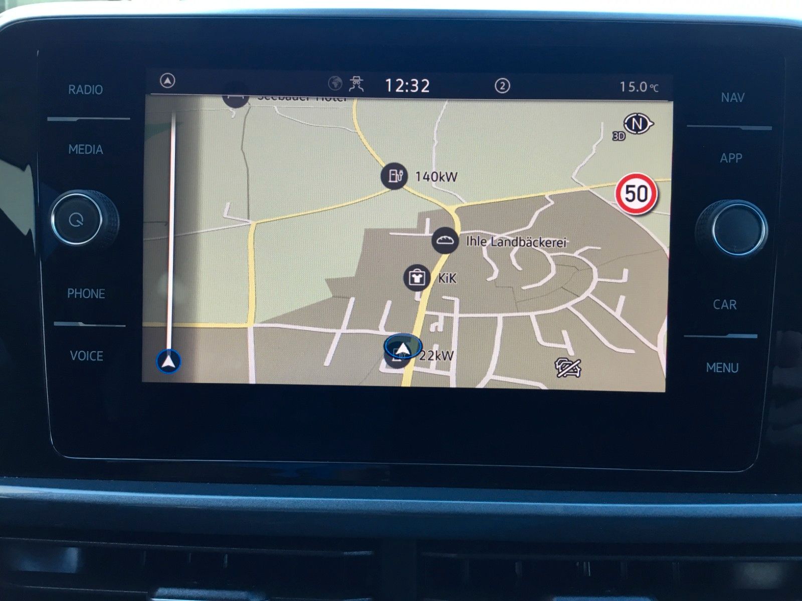 Fahrzeugabbildung Volkswagen T-Roc 1.5 TSI DSG Style+ACC+MatrixLED+Kessy+Navi
