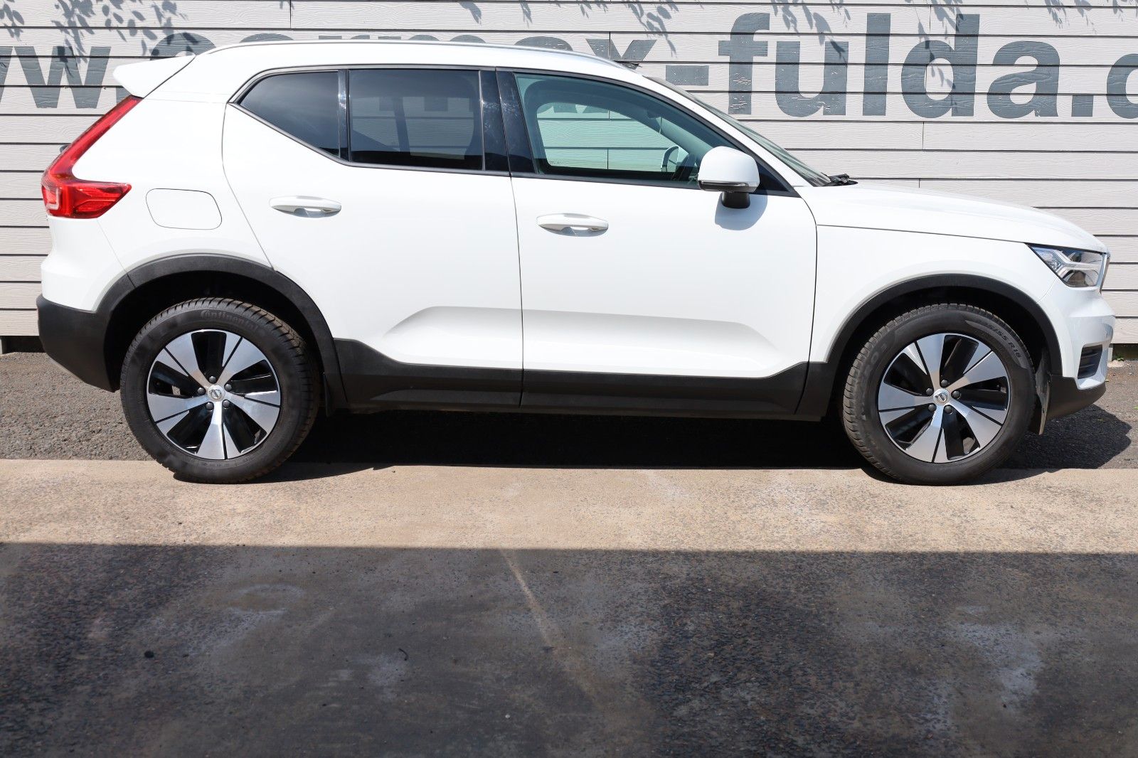 Fahrzeugabbildung Volvo XC40 Momentum Pro Leder,Navi,LED,360° Kamera,SH