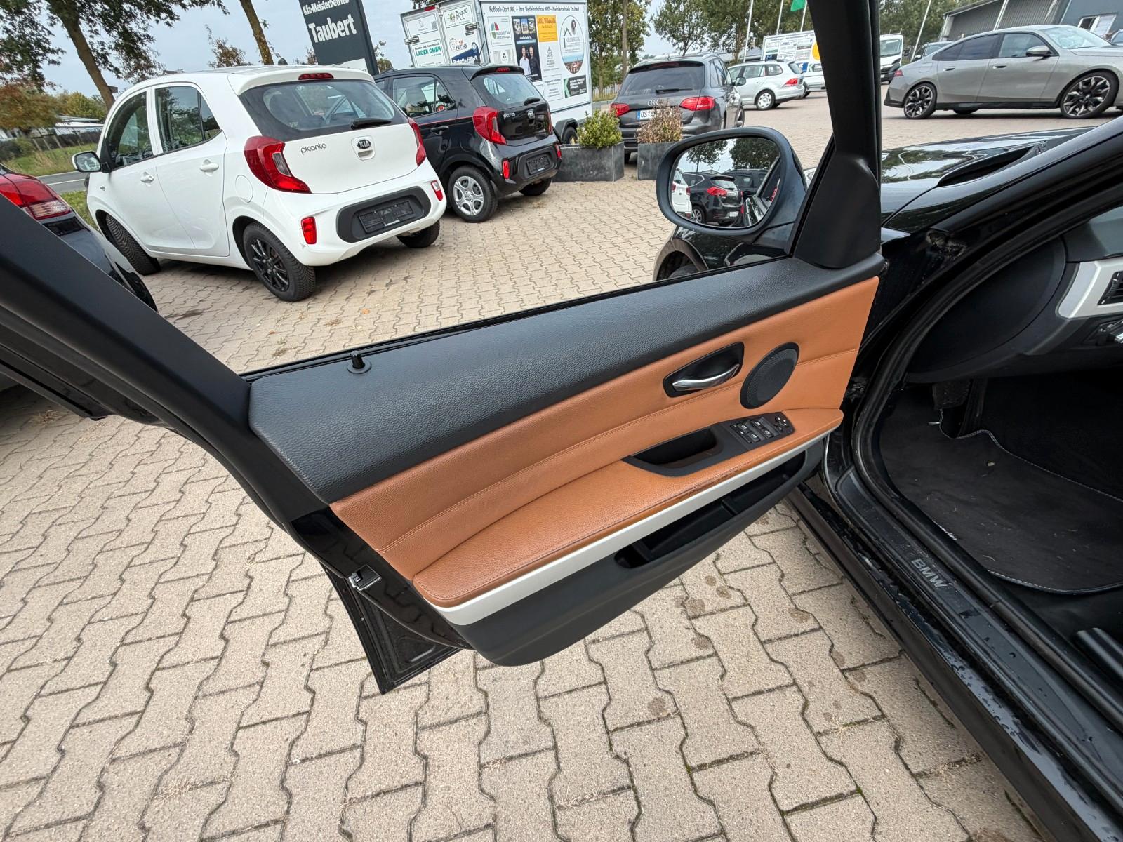 BMW 320 2009 — photo 10