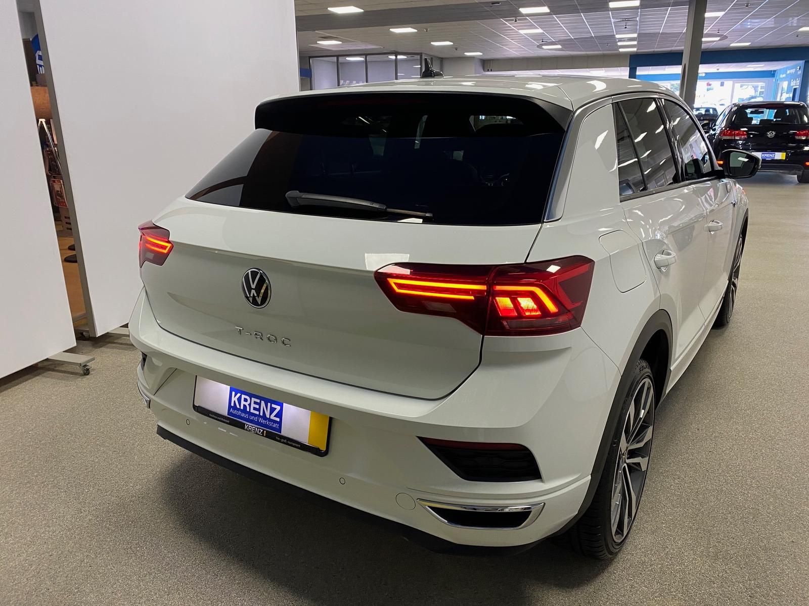 Fahrzeugabbildung Volkswagen T-Roc 1.5 TSI DSG SPORT R-LINE+ACC+AHK+ALLWETTER