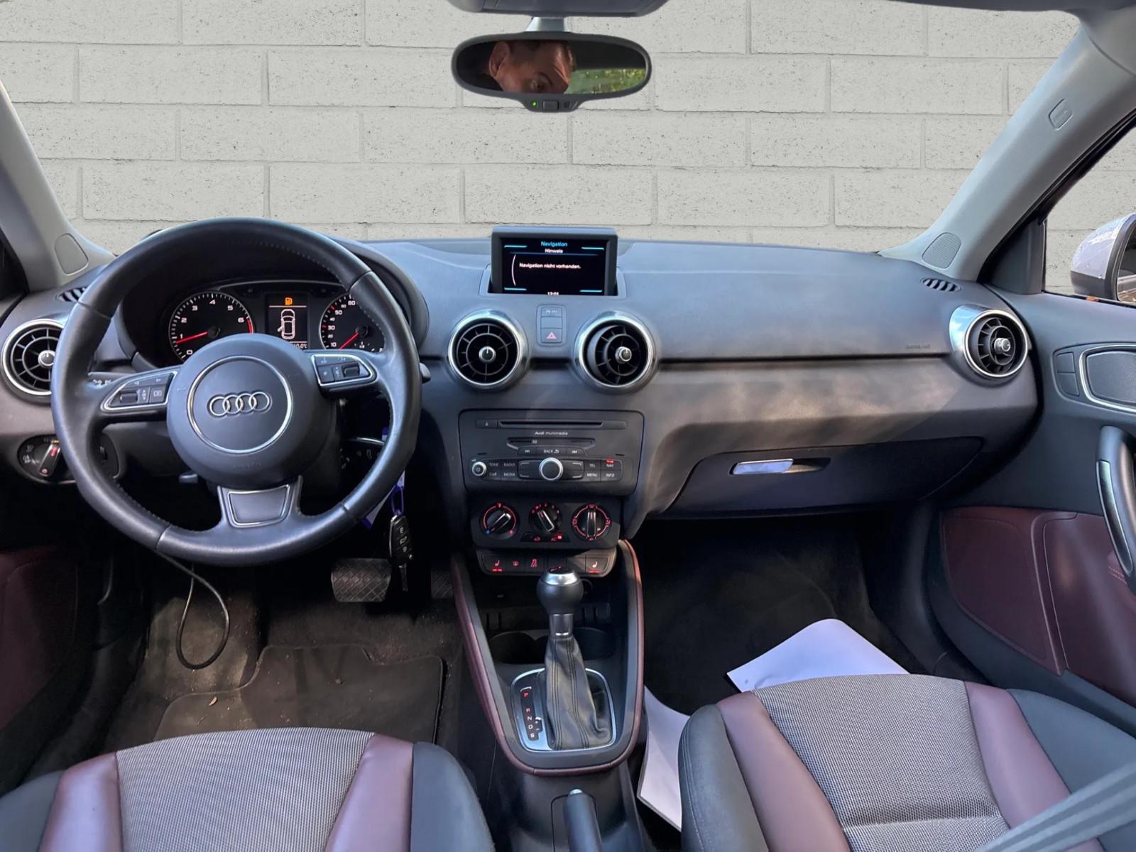 Audi A1 SPORTBACK AUTOMATIK 1 HAND #817