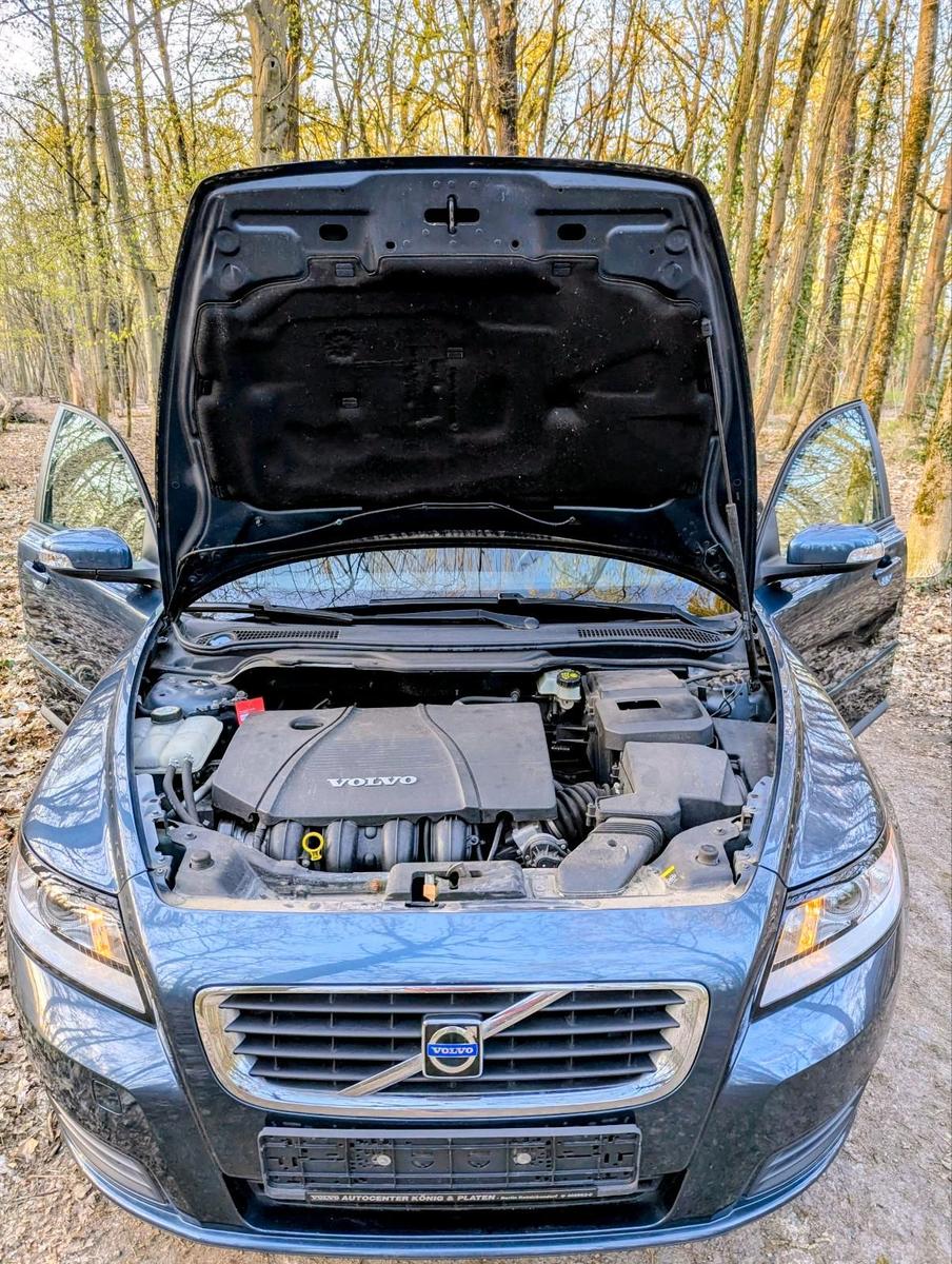 Volvo V50 2009 — photo 11