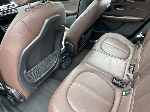 Fahrzeugabbildung BMW 218 Active Tourer i Luxury Line Autom. Navi, Ein