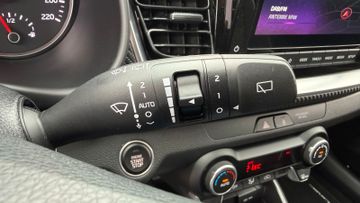 Kia Stonic 1.0T 120 GT Line DCT7 GD Sitzheizung Nav