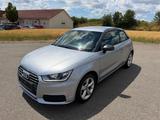 Audi A1 design*AUTOMATIK*NUR 27.000KM*NAVI* - Audi A1: 2.0