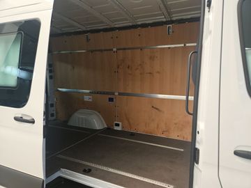 Mercedes Sprinter - 11