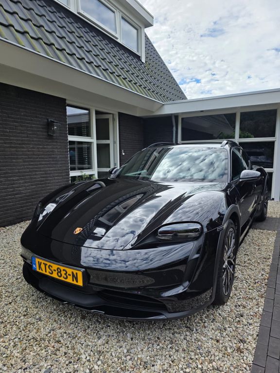 Image of Porsche Taycan