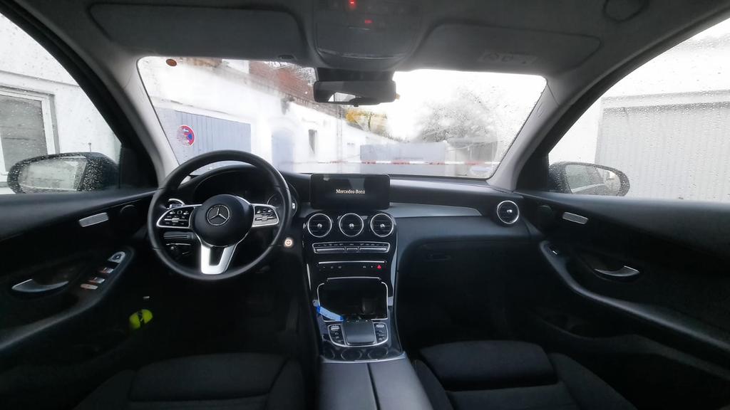 Mercedes-Benz GLC 220
