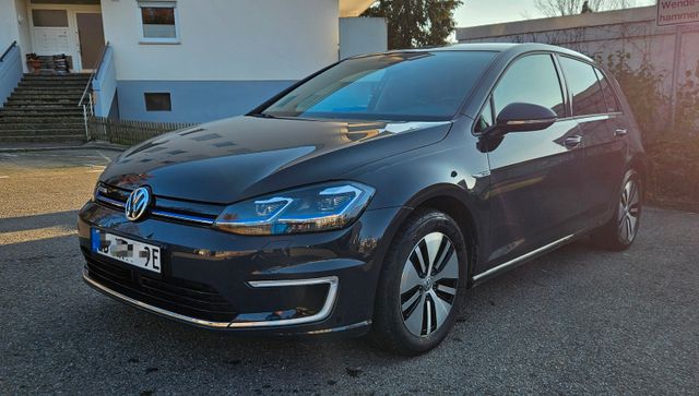 Volkswagen e-Golf mit Top Ausstattung 