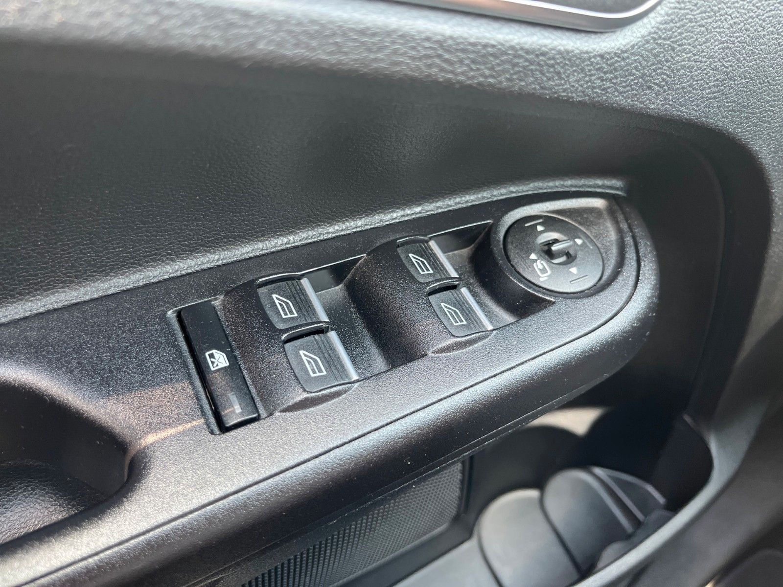 Ford B-Max B-MAX Sync Edition – Bild 18