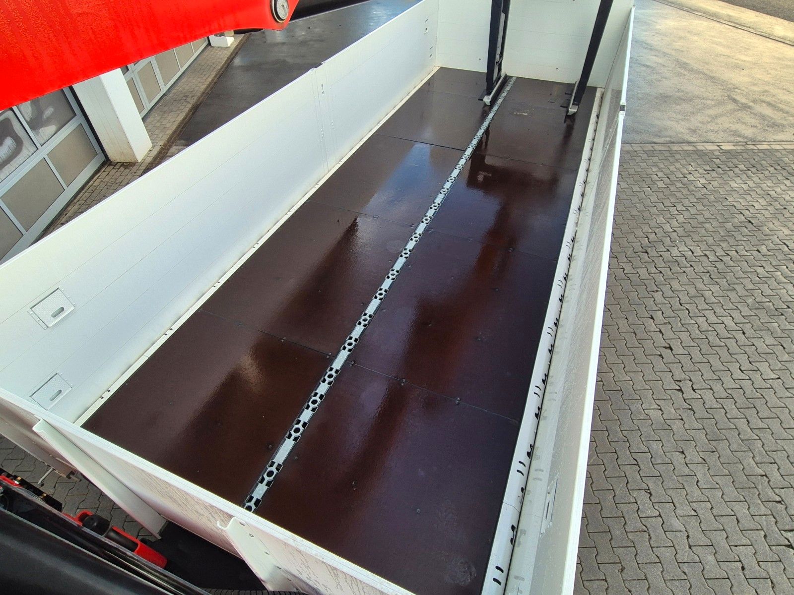 Fahrzeugabbildung MAN TGS 26.470 6x2-4 LL Baustoff Palfinger PK20.501L