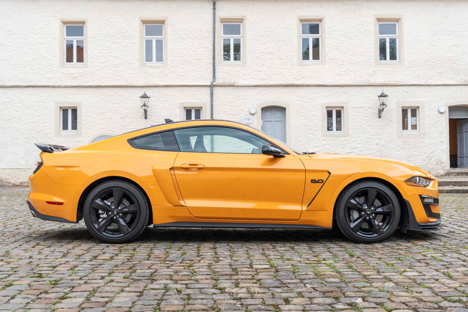 Fahrzeugabbildung Ford Mustang GT 5.0L RECARO TOTW LED KAM NAV