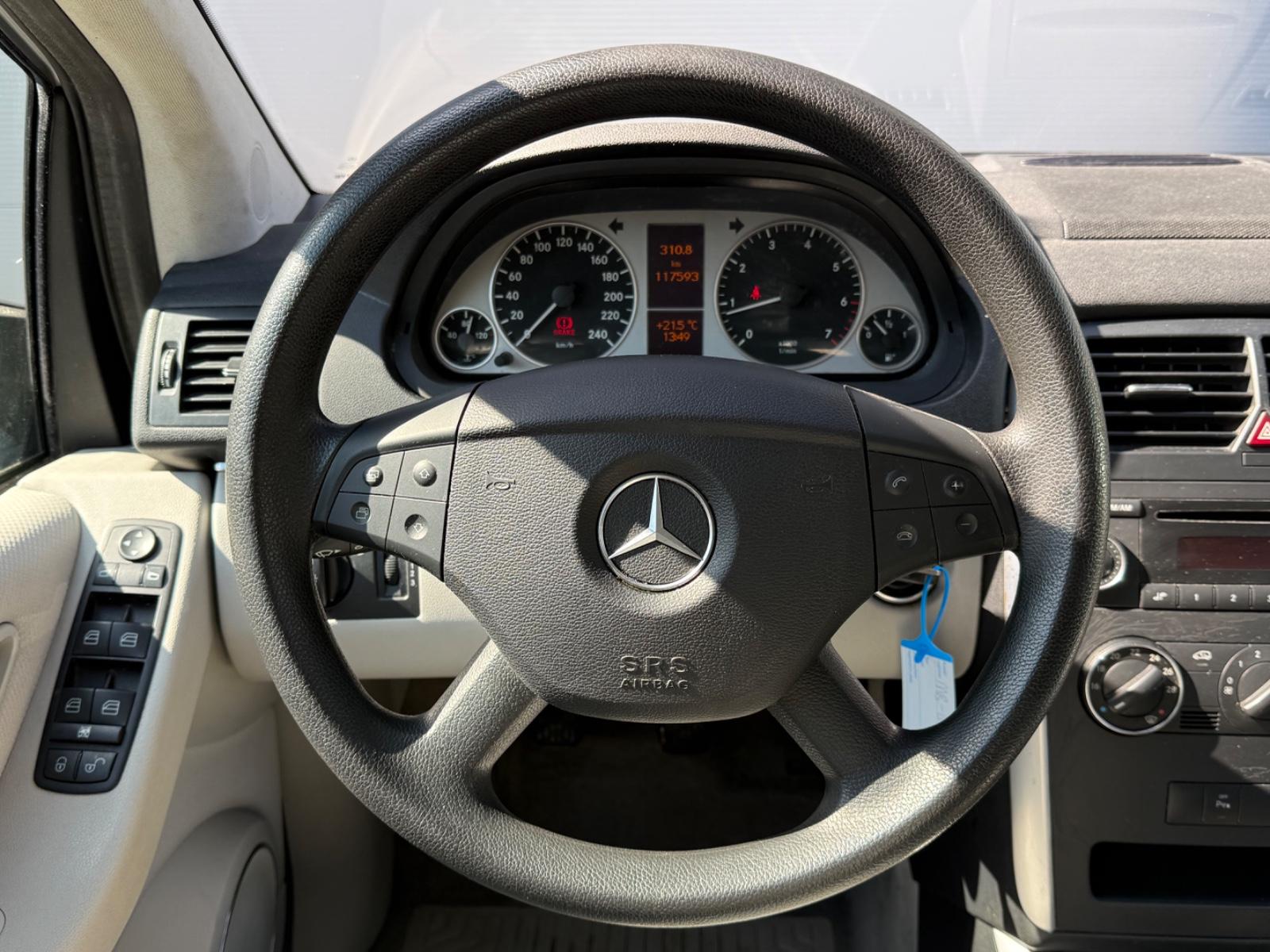 Mercedes-Benz B170 2005 — photo 10
