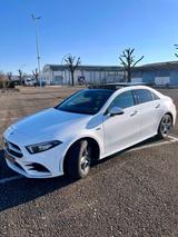 Mercedes-Benz AMG-Line + Panorama-Dach + Ambiente