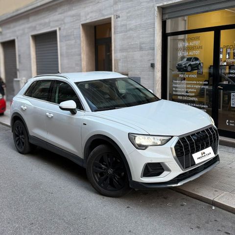 AUDI Audi Q3 35 TDI S tronic Business Advanced