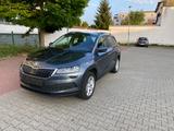 Skoda Karoq 1.6 TDI Automatik/Kamera/Großes Navi/ACC - : Geländewagen, Grosse