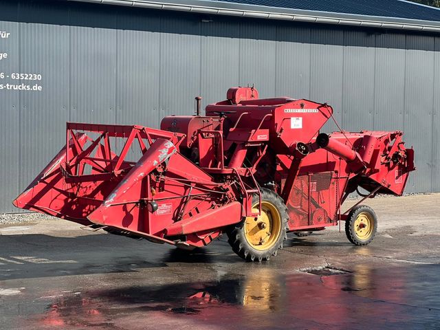 Massey Ferguson MF 30-6 Mähdrescher Oldtimer