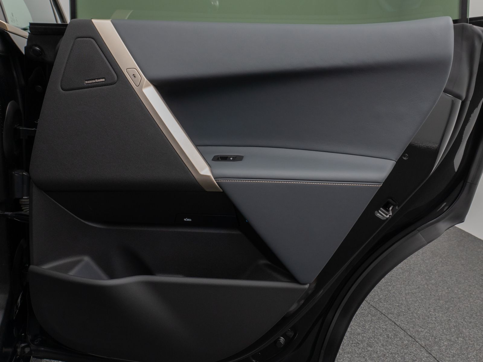 Fahrzeugabbildung BMW iX xD40 Edition Sport 360°Laser SkyLounge 22Zoll