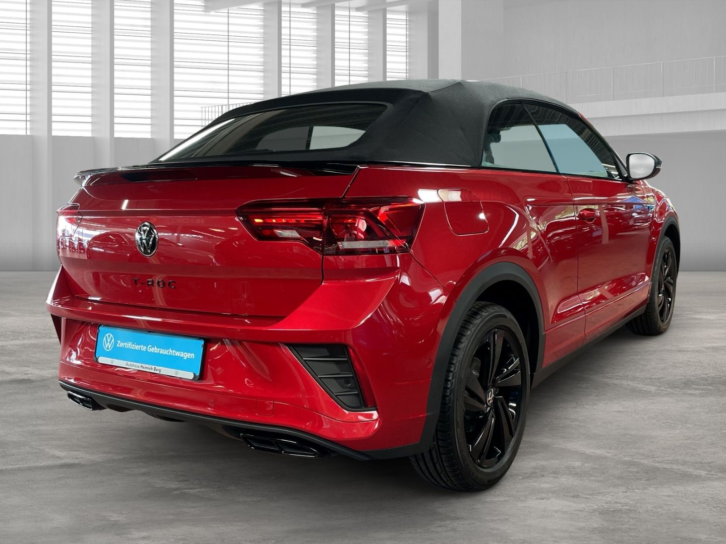 Fahrzeugabbildung Volkswagen T-Roc Cabriolet R-Line 1.5 TSI DSG Sportpaket Na