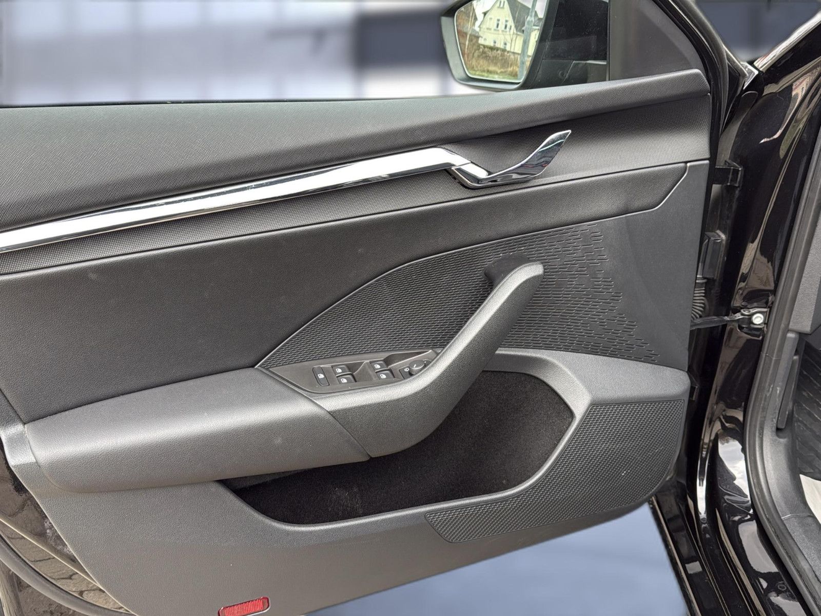 Fahrzeugabbildung SKODA Octavia Combi Style/ AHK / unfallfrei