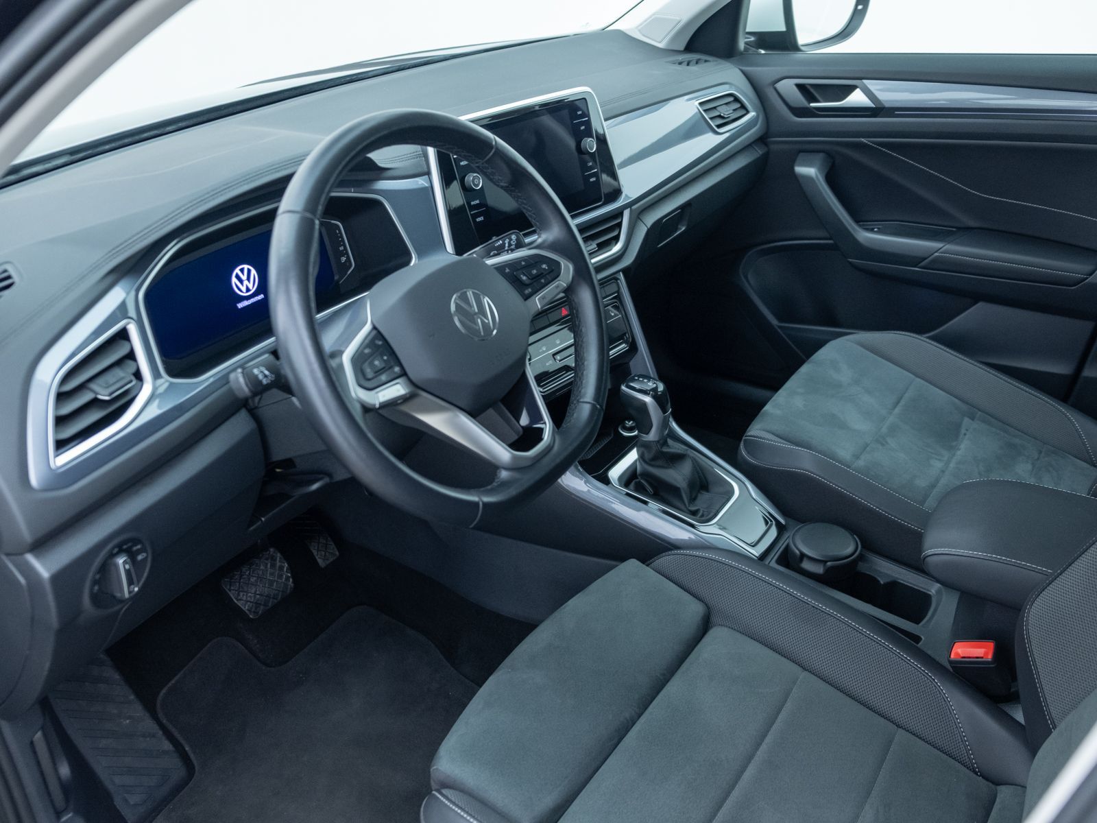 Volkswagen T-Roc - Bild 12