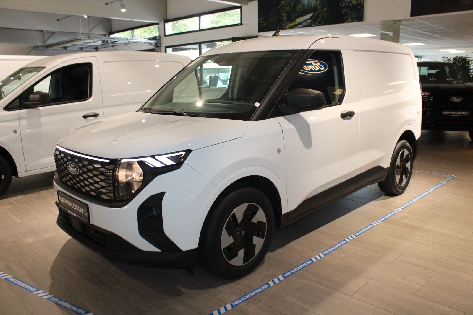 Fahrzeugabbildung Ford Transit Courier 46 kWh Elektromotor Trend SOFORT