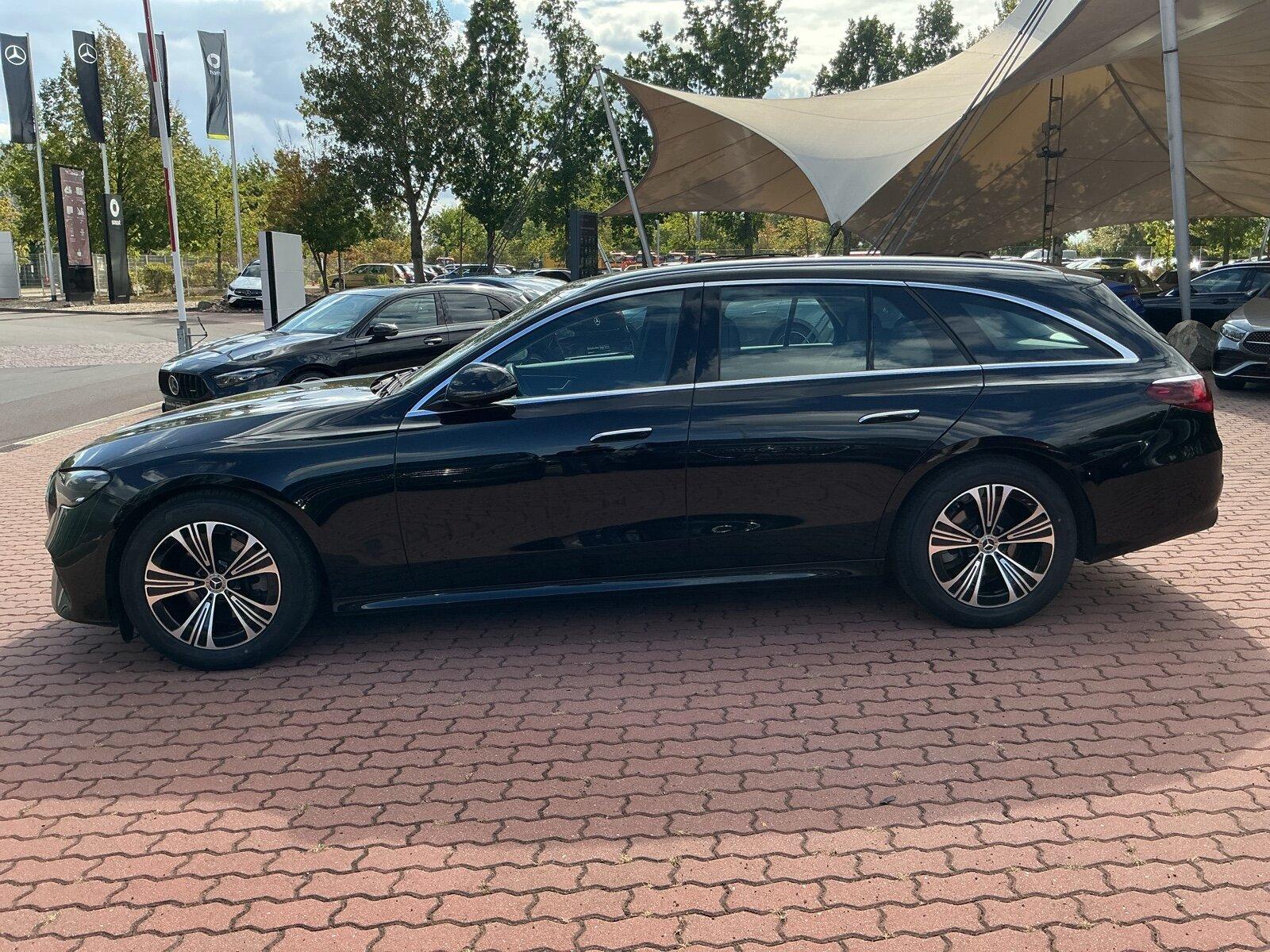 Mercedes-Benz E 220 d T AVANTGARDE RüCam Distro AHK LED Totwin