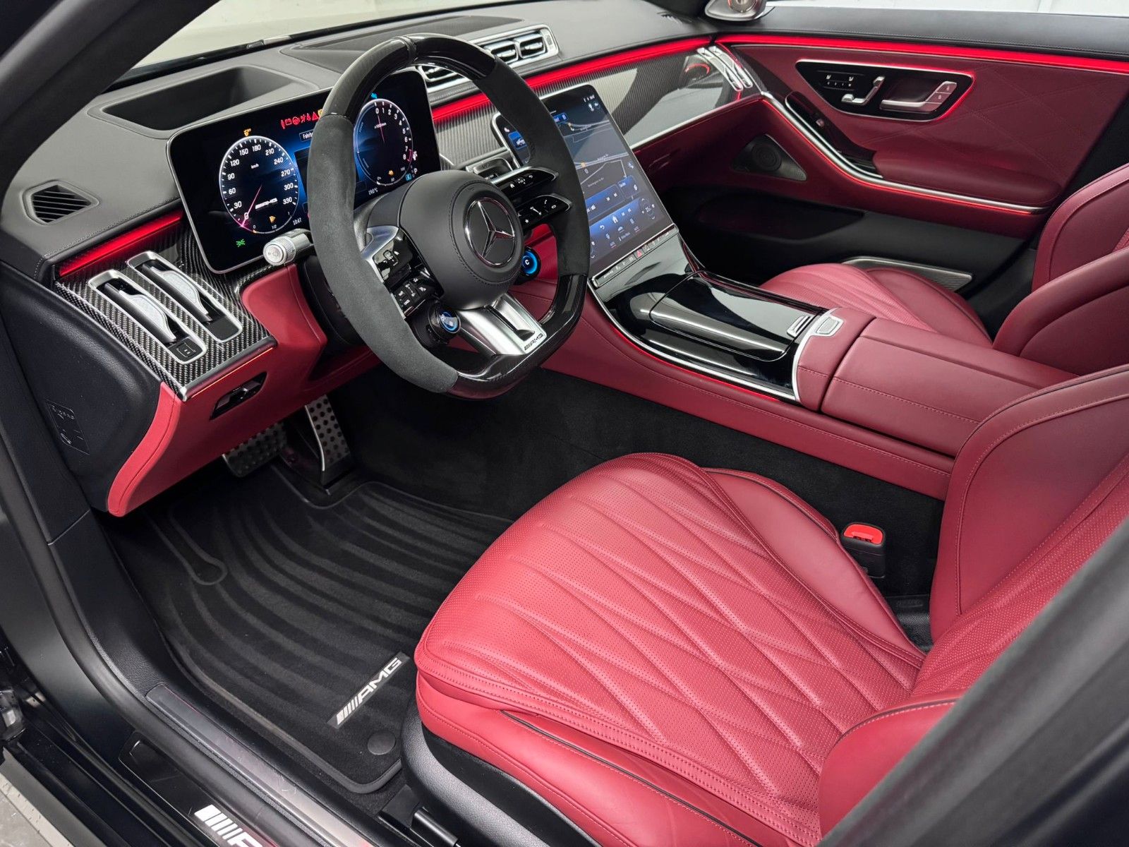 Fahrzeugabbildung Mercedes-Benz S 63 E Performance L  *MANUFAKTUR*