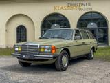 Mercedes-Benz 200T, 2.Hand, Zustand 1, vollst. Dokumentiert - Mercedes-Benz 200 Oldtimer mit Benzin-Antrieb: Kombi