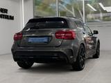 Mercedes-Benz GLA 45 AMG 4Matic, 1.Hand, Harman/Kardon - mit Benzin-Antrieb: Grau, Panorama-Dach, Geländewagen