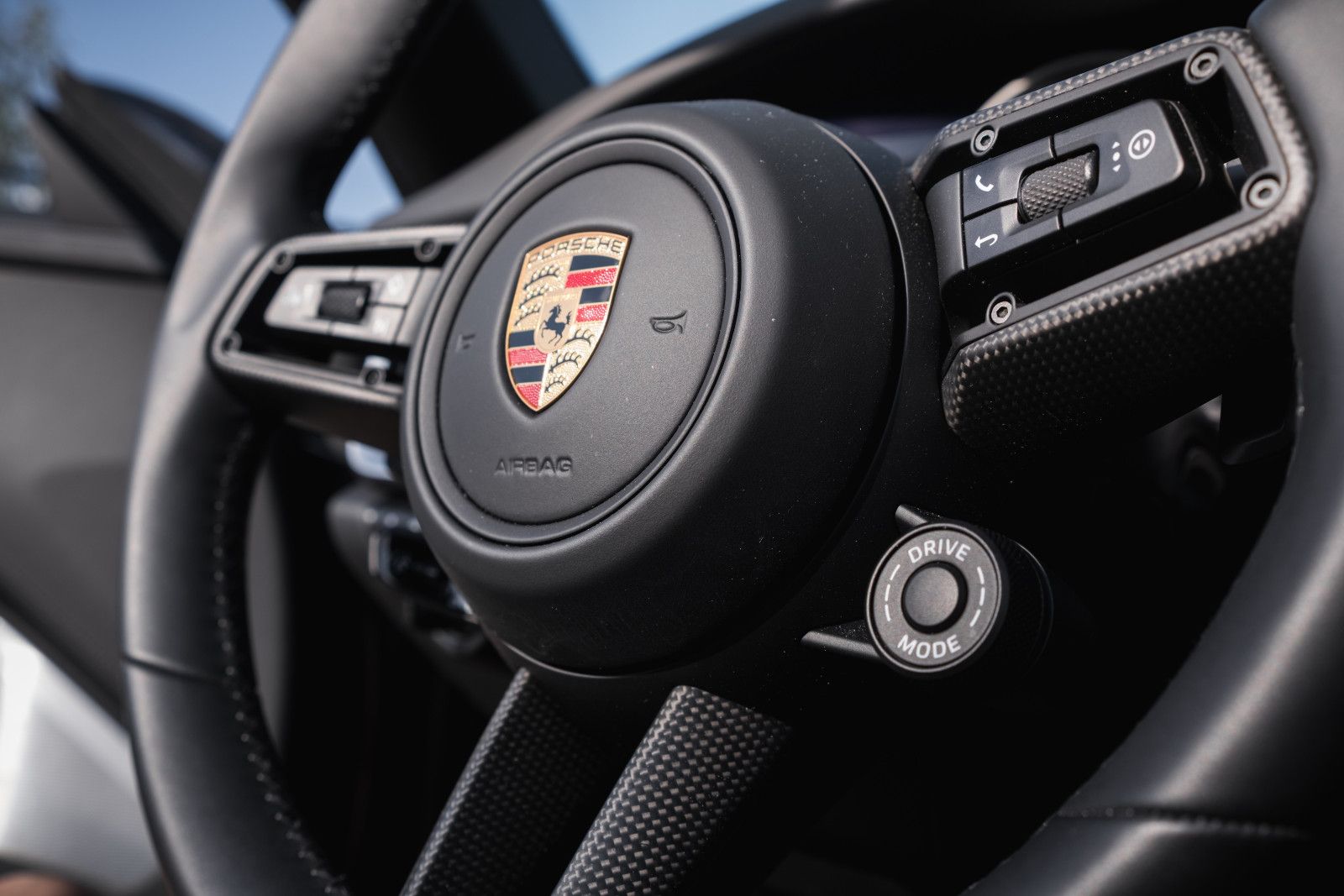 Fahrzeugabbildung Porsche 992/911 Turbo Cabrio-Lift-PDCC-LED-Burmester