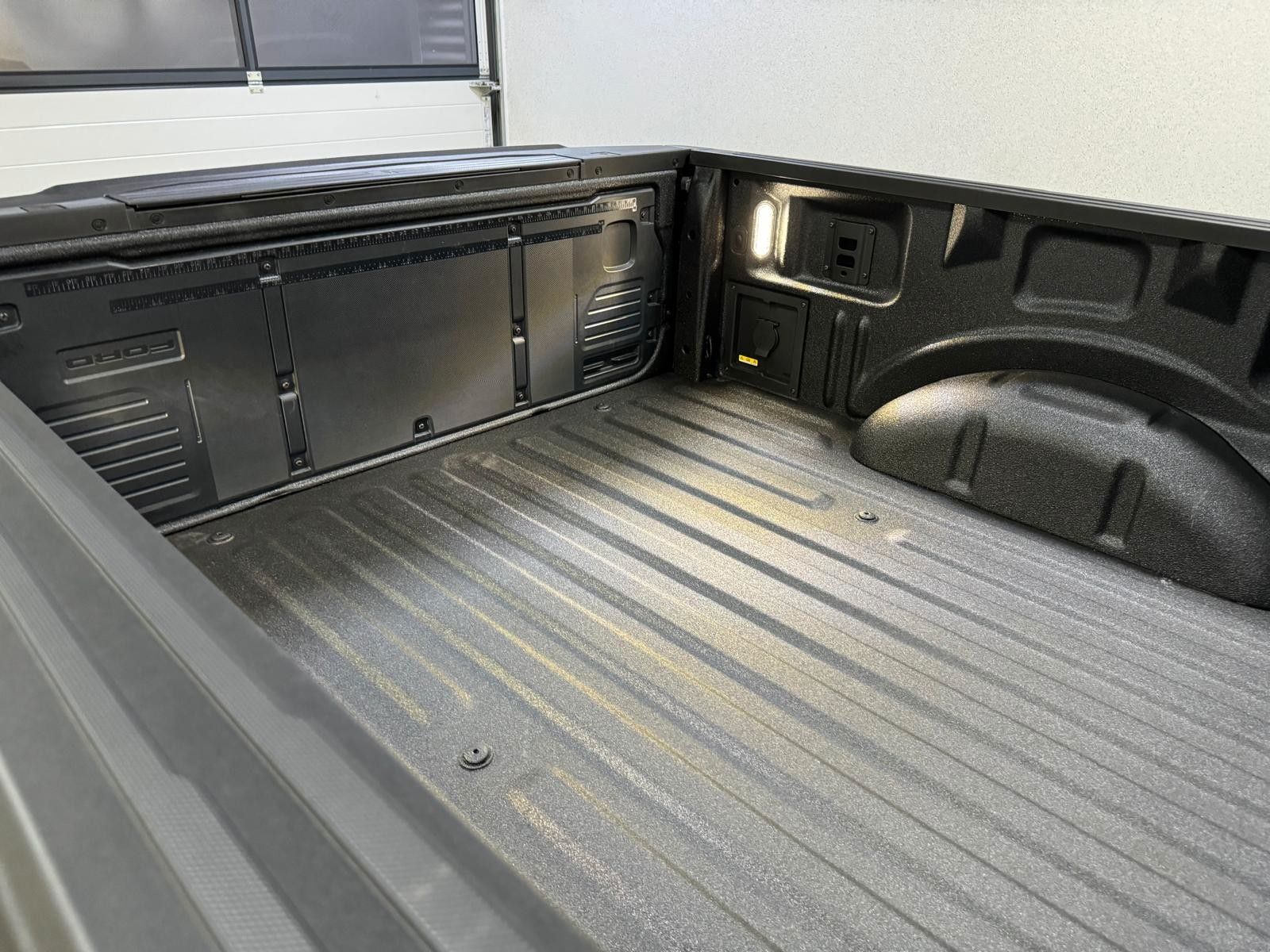 Fahrzeugabbildung Ford RAPTOR -R- SUPERCREW KOMPRESSOR V-8