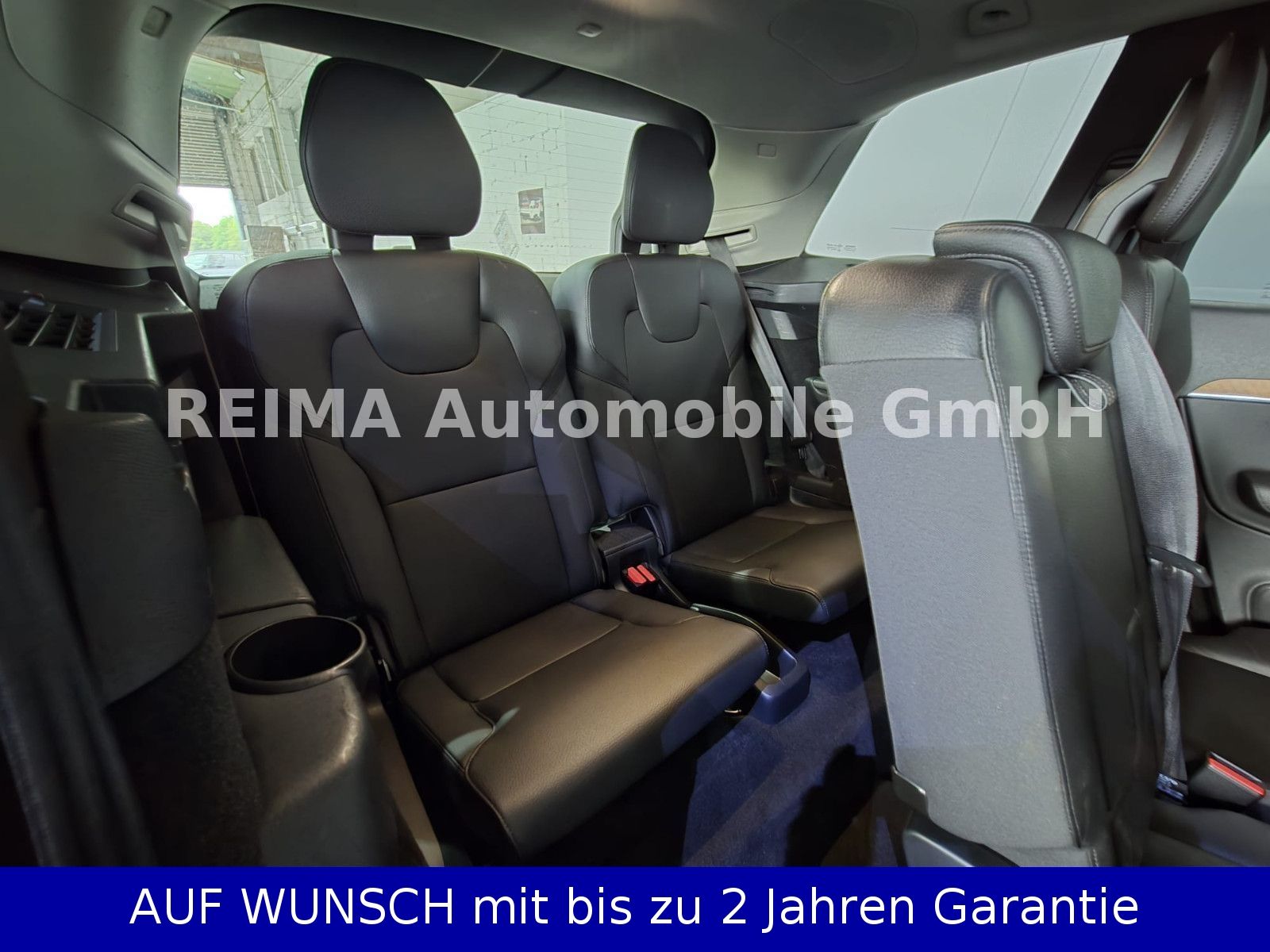 Fahrzeugabbildung Volvo XC 90 2,0 D Momentum AWD, 7 Sitzer, ACC