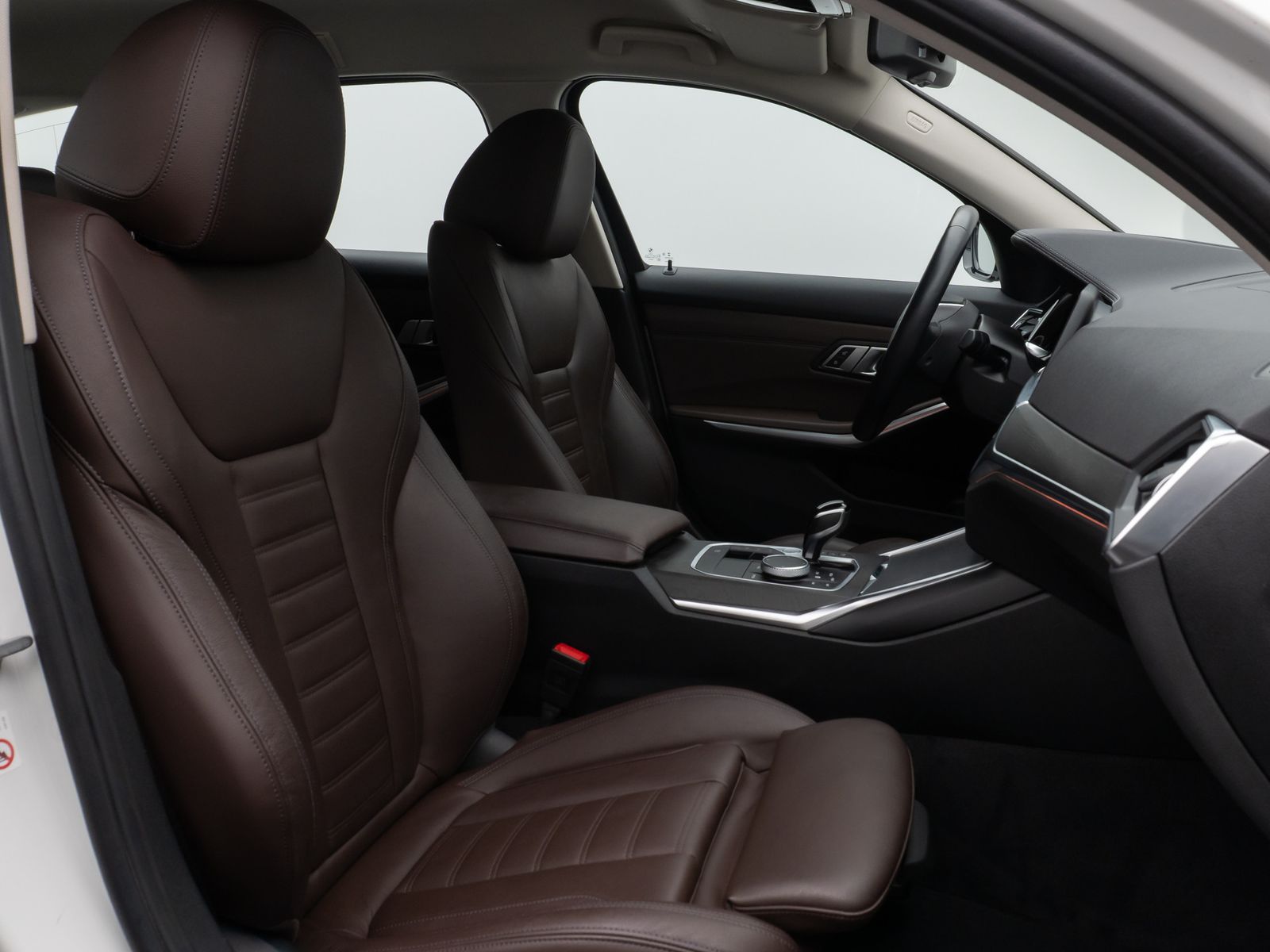 Fahrzeugabbildung BMW 330e xD Luxury Line 360°Laser HUD Komfort Sport