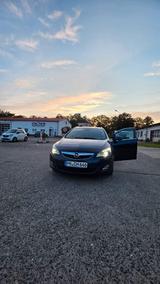 Opel Astra J Sports Tourer - Opel Astra aus 2010: Sports Tourer