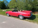 Mercedes-Benz Mercedes SL500 R107 - Mercedes-Benz SL 500 mit Benzin-Antrieb: Cabrio, R107 Sl500