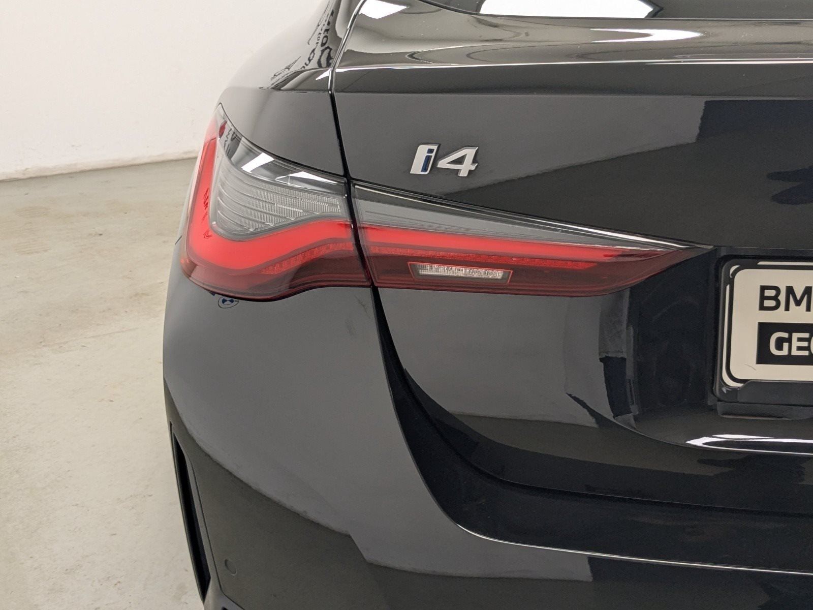 BMW i4 eDrive35 SHZ DAB DA PA 17"LMR foto 23
