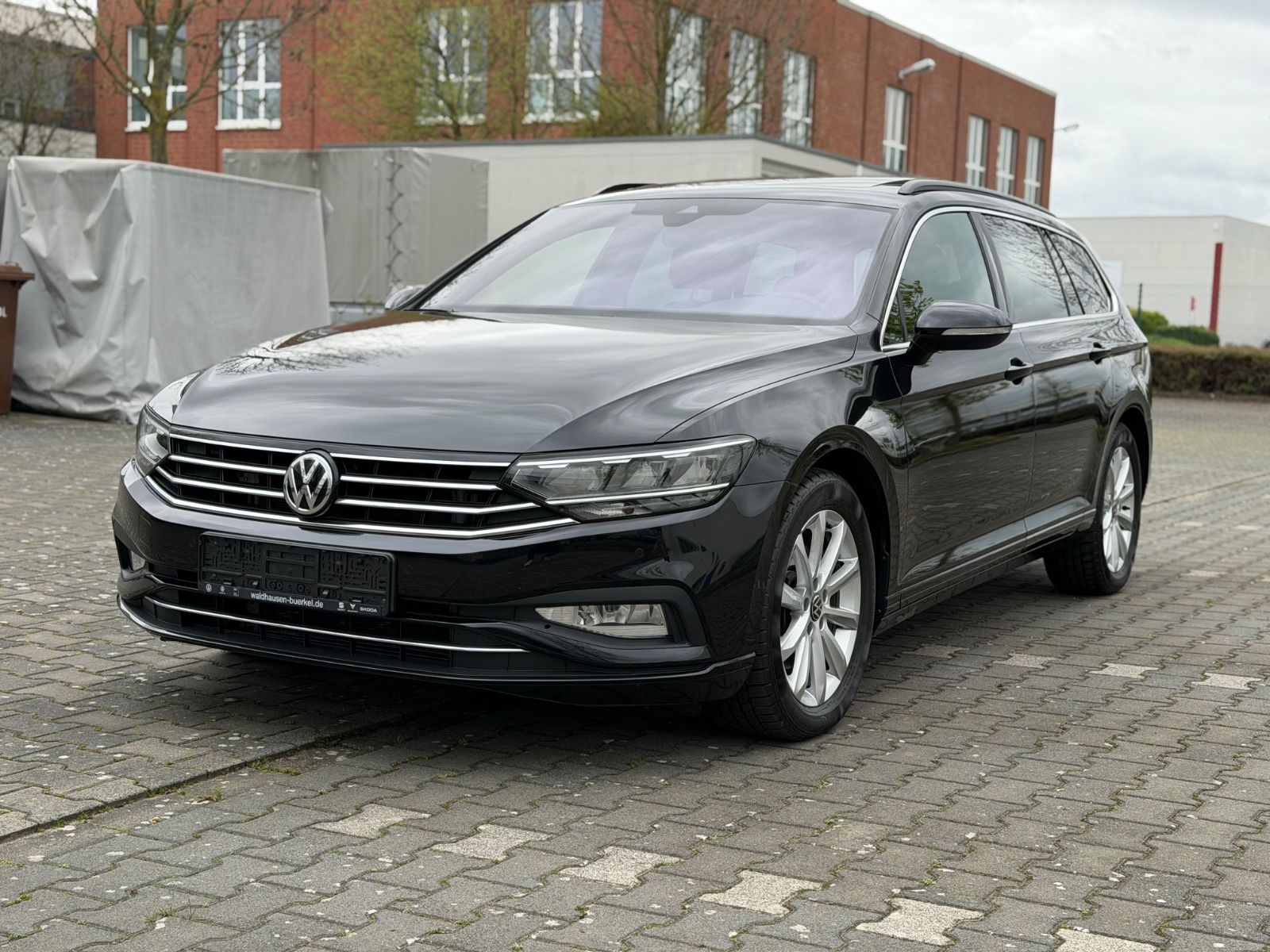 Volkswagen Passat Variant Business LED PANORAMA 4xSHZ ACC imagem 2
