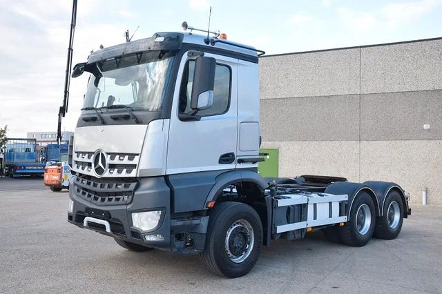 Mercedes-Benz Actros 3345