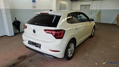Fahrzeugabbildung Volkswagen Polo VI Style Navi Matrix PDC SiHz ACC DAB Virtu
